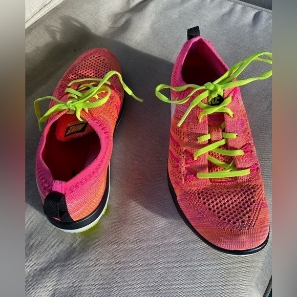 NIKE Free Focus Flynit Pink Women’s Size 6 - Picture 6 of 6